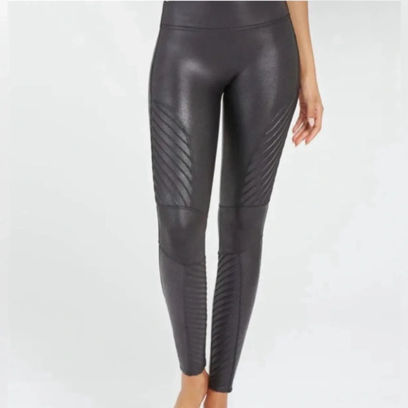 Spanx Moto Faux Leather Black Edgy Leggings Large - Picture 2 of 8